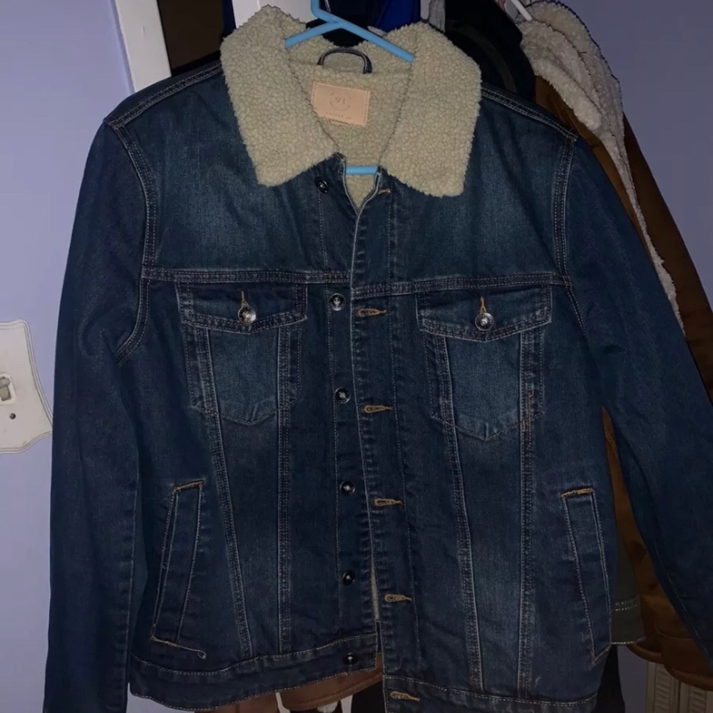 Men’s Denim Sherpa Size Large